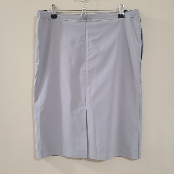 NWT CALVIN KLEIN Light Grey Jogging Midi Skirt with Side Pockets and Back Slit - Picture 3 of 7